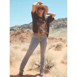 Wrangler - Lainey Wilson Call A Cowboy Oversized T-shirt