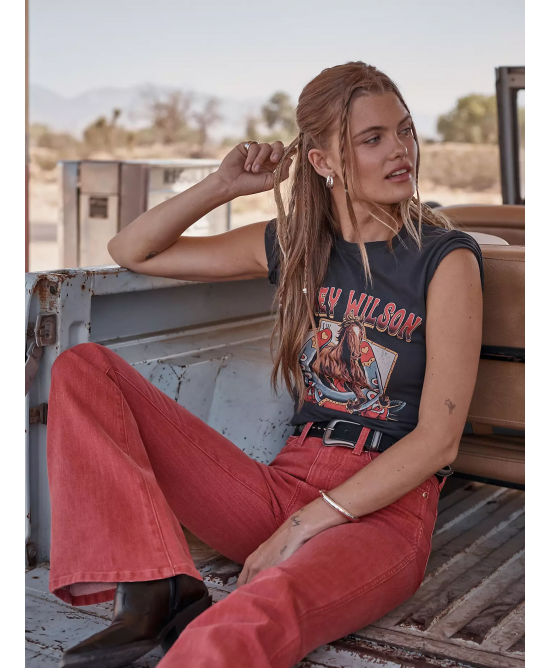 Wrangler - Lainey Wilson Flare Jeans Red Wrangler - Lainey Wilson Flare Jeans Red