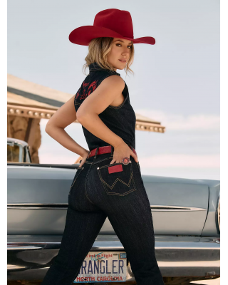 Wrangler - Lainey Wilson Flare Jeans