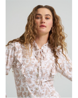 Wrangler - Lainey Wilson Folk Floral Blouse