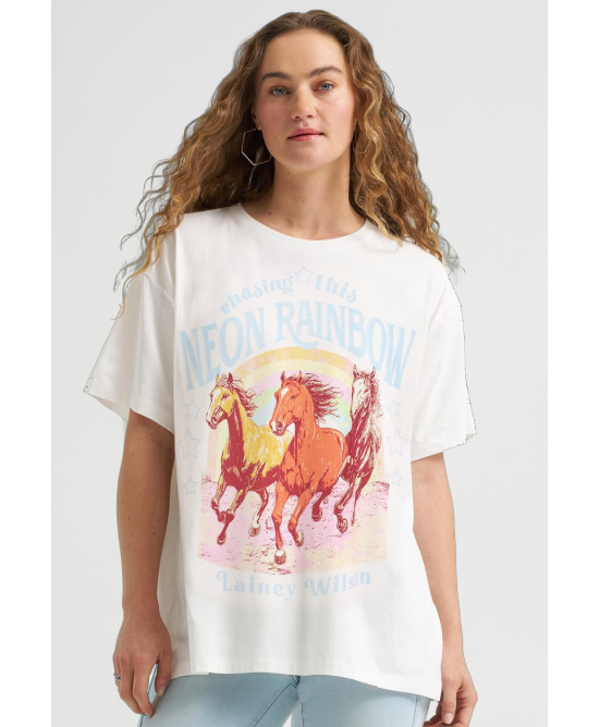 Wrangler - Lainey Wilson Neon Rainbow White T-shirt Wrangler - Lainey Wilson Neon Rainbow White T-shirt