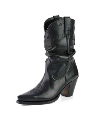 Mayura 1952 Negro Fashion