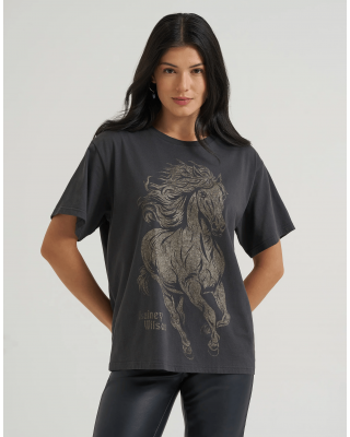 Wrangler - Lainey Wilson Golden Tex Tee